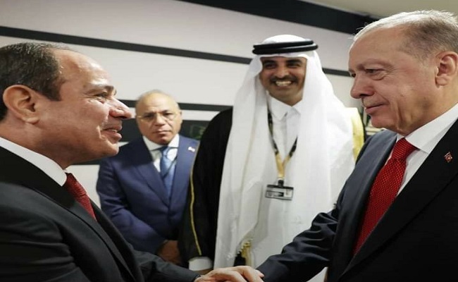 مصافحة السيسي وأردوغان
