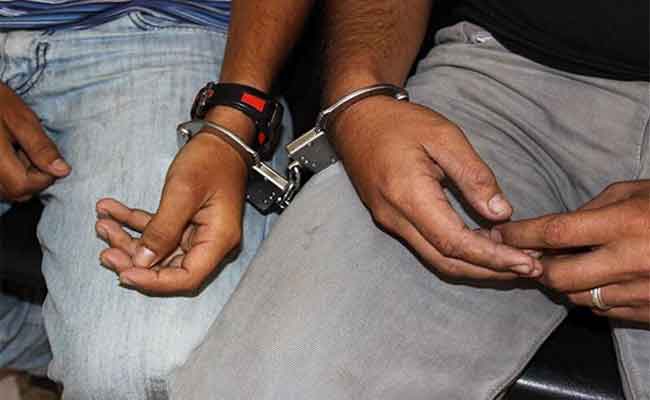 الإطاحة بشخصين يحترفان سرقة المنازل ببجاية