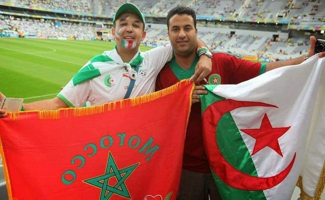 الشعب الجزائري ينتفض ضد ابناء فرنسا ويشجع المغرب