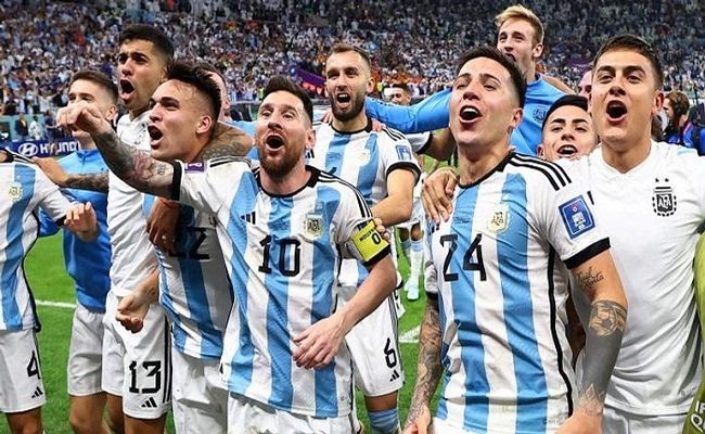 موعد مباراة الأرجنتين وكرواتيا...