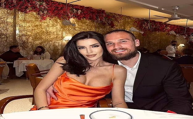 هل استُبعد فلاهوفيتش من تشكيل صربيا الأساسي بسبب علاقته بزوجة زميله في المنتخب؟