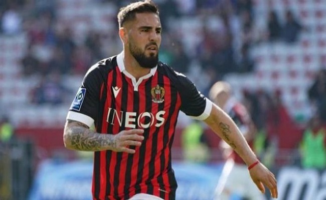 ديلور يطلب من مزدوج جنسية لتدعيم منتخب الجزائر