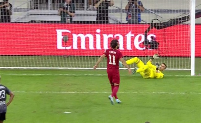 محمد صلاح يهدر ضربة جزاء أمام ليون في كأس سوبر دبي...