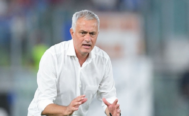 روما يرفض التفريط في جوزيه مورينيو لمنتخب البرتغال...