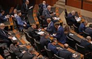 الورقة البيضاء تفوز للمرة الـ8