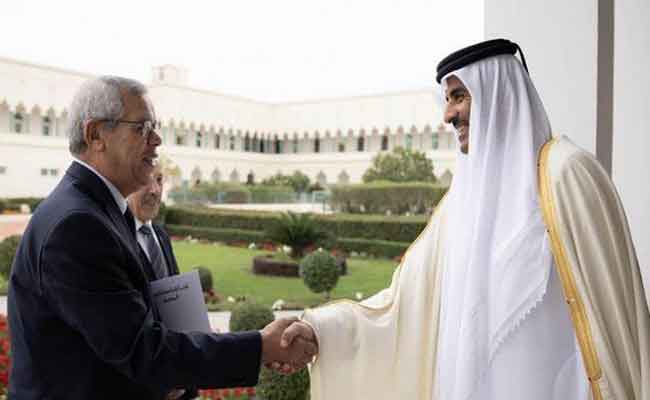 الرئيس تبون يبعث رسالة خطية لأمير دولة قطر