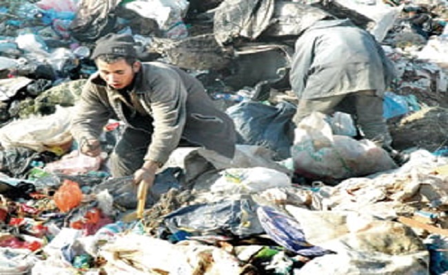 نظام الجنرالات يكرم الشهداء الوهميين و يجوع المناضلين الحقيقيين