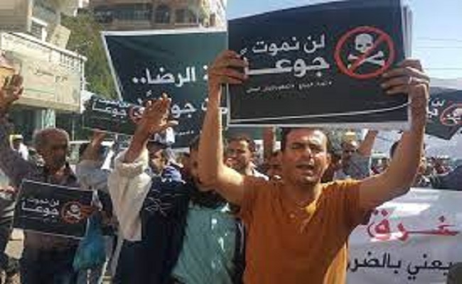 الجزائري في الطابور وخيراته تفرق على الكفار الشيوعيين...