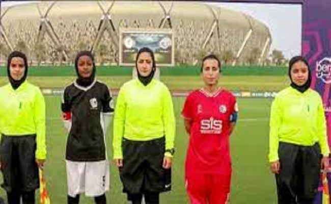 عنود الأسمري تكتب التاريخ كأول حكم سعودية تحصل على الشارة الدولية من الفيفا...