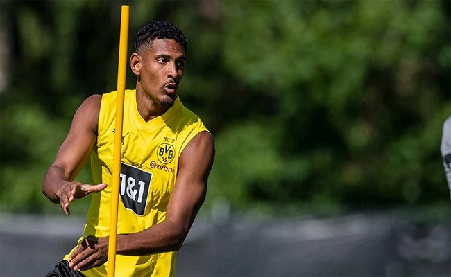 سيباستيان هالير يقترب من المشاركة مع بروسيا دورتموند...