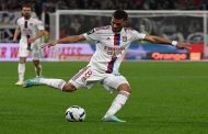 عوار يتلاعب بمشاعر الجزائريين...