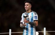 مقابل 105 ملايين جنيه إسترليني تشيلسي سيجعل إنزو فرنانديز أغلى لاعب في بريطانيا...
