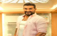 أحمد سعد يهدي جمهوره