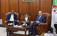استقبال وزير الصحة لحفيد نيلسون مانديلا