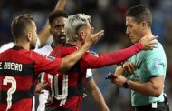 مدرب فلامنغو يلقي باللوم على التحكيم في خسارة فريقه أمام الهلال...