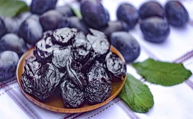 فوائد البرقوق المجفف مذهلة...تناوليه يومياً لصحة أفضل