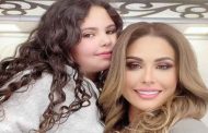 مي سليم تهدي الأم في عيدها 