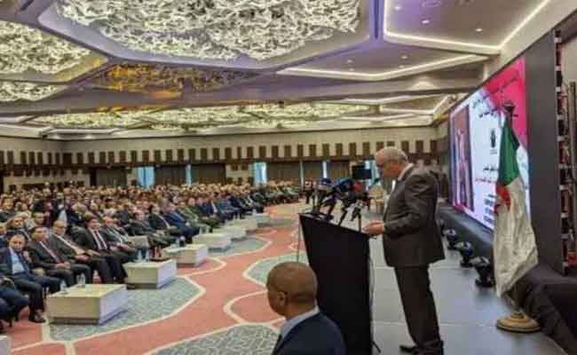 وزير العدل يدعو المحاميين للانخراط في الرقمنة
