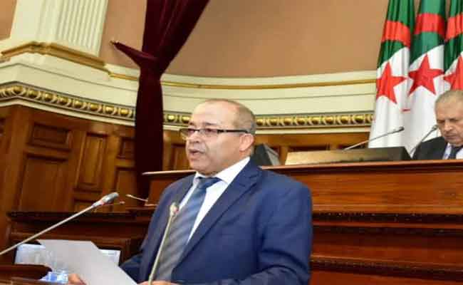عرض بوسليماني نص القانون العضوي المتعلق بالإعلام أمام أعضاء مجلس الأمة