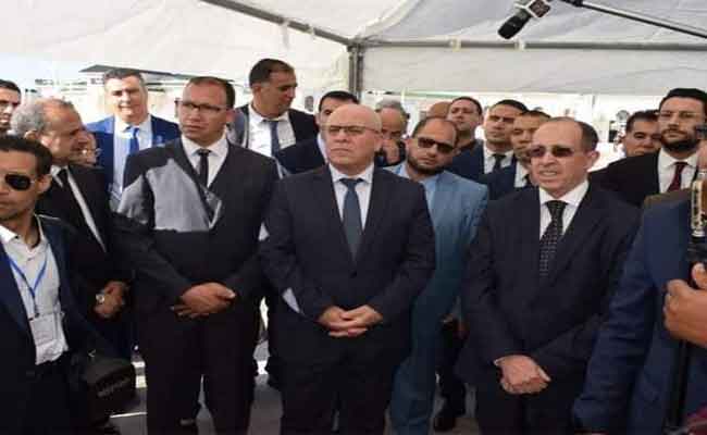 شرفة يؤكد أن الحكومة جعلت من 2023 موعدا للنهوض بالسياحة