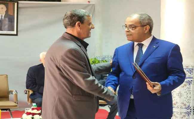 وزير الصناعة يأمر بالإسراع بصب منحة التقاعد