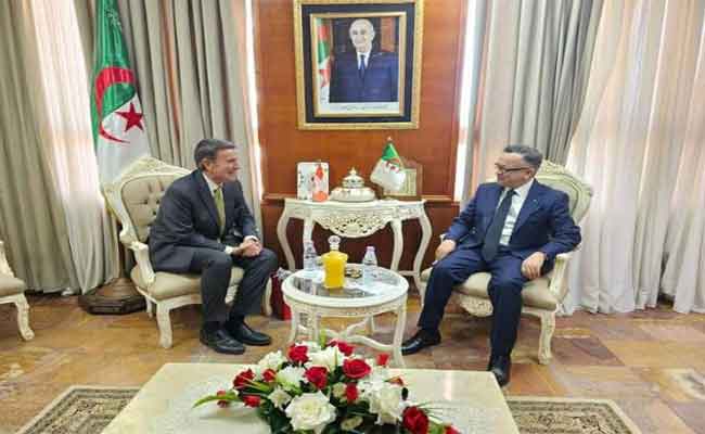 وزير التعليم العالي يستقبل سفير ومفوض للاتحاد السويسري