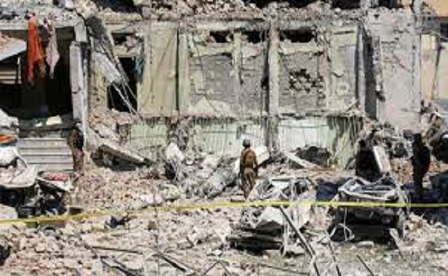 ارتفاع ضحايا انفجار ذخائر داخل مركز شرطة باكستاني إلى 16 قتيلًا