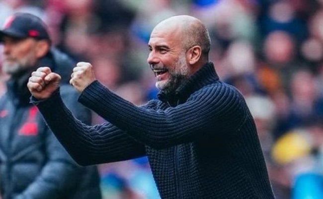 غوارديولا يعتذر عن لقطة احتفاله أمام تسيميكاس وأرثر...