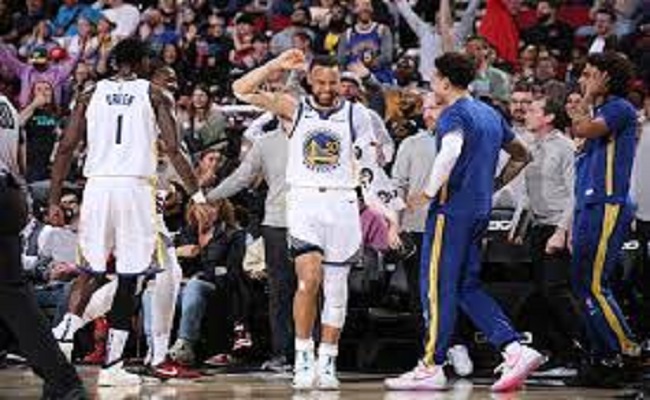 NBA وريورز يخسر أمام كينغز وتأزم موقفه في الأدوار الإقصائية...