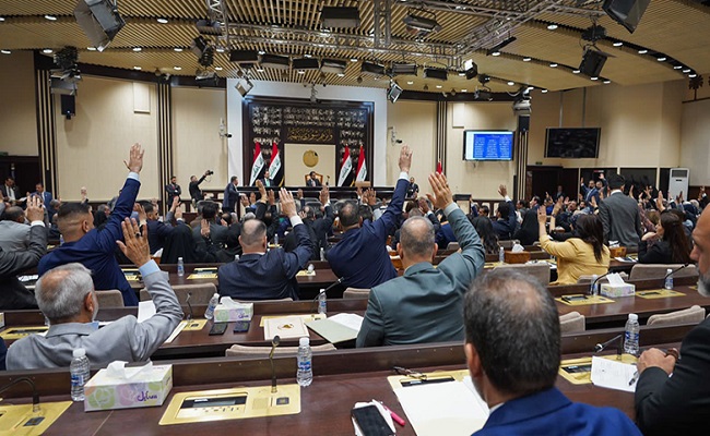 العراق يبدأ سباقًا مع الزمن لاستكمال متطلبات الموازنة 