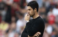 أرتيتا يعتذر بعد تلاشي حلم آرسنال في التتويج بلقب الدوري الإنجليزي...