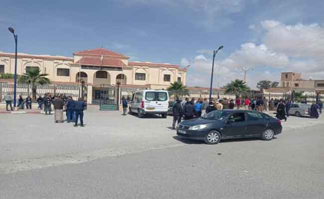احتجاج المستفيدين من التجزئات الاجتماعية بالبيرين بالجلفة