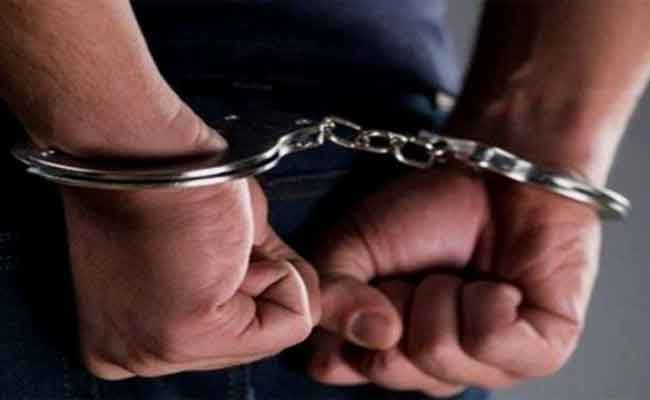الإطاحة بمروج للمؤثرات العقلية بأحد أحياء غليزان