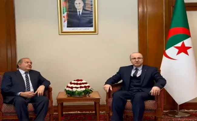 استقبال بن عبد الرحمان لوزير الاقتصاد البرتغالي