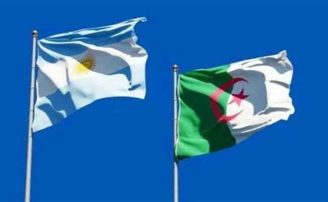 وفد أرجنتيني يضم أكثر من 40 عضوا في زيارة عمل للجزائر
