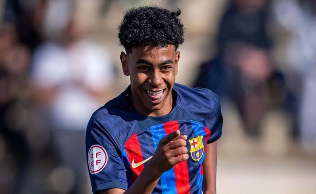 برشلونة يقترب من تجديد عقد لامين يامال...