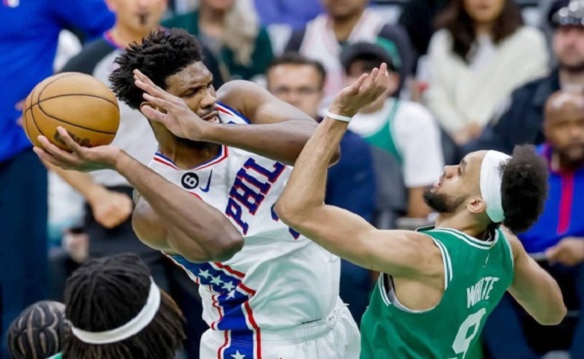 NBA سيكسرز يستغل نسبة سيلتيكس السيئة في التصويب...