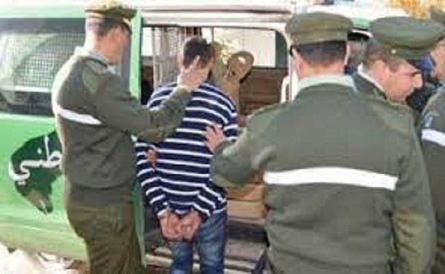 موظف يستغل منصبه و يختلس 100 مليون من أموال سونلغاز ببجاية