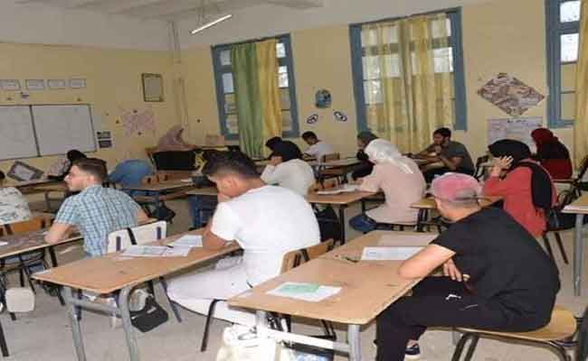 الداخلية تأمر بتسريع وتيرة إنجاز بطاقات التعريف الوطنية البيوميترية لتلاميذ