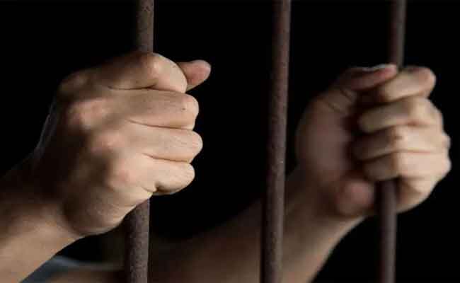 حبس مخمور أهان طبيبة أثناء تأدية مهامها بڨالمة