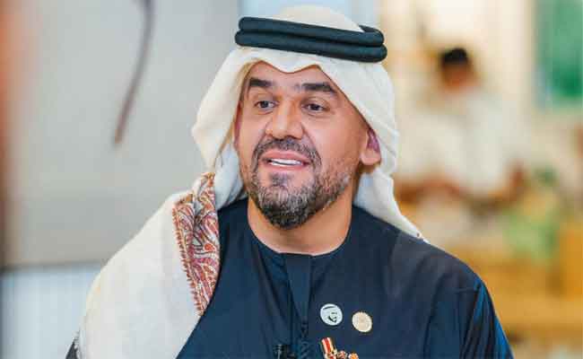 حسين الجسمي يتألق في اللون الرومانسي ب