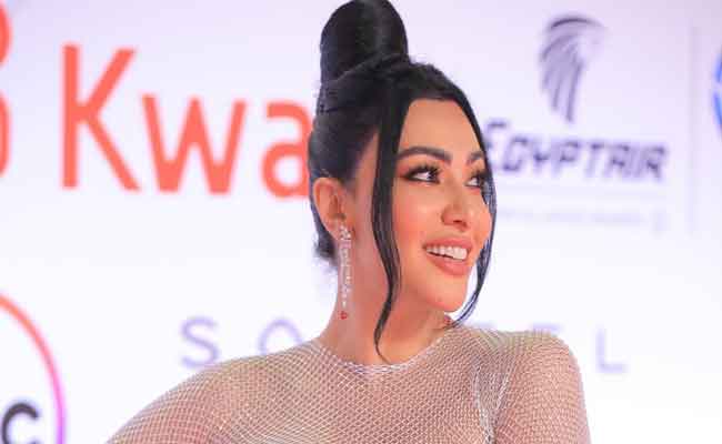 ميرهان حسين تعتزل الفن بسبب