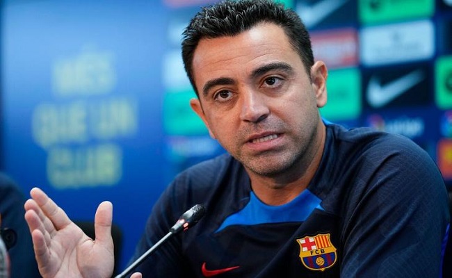 تشافي يطلب 12 مليون يورو صافية لتمديد عقده مع برشلونة...