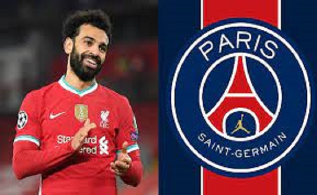 هل يخطط باريس سان جيرمان لضم محمد صلاح بديلًا لميسي؟