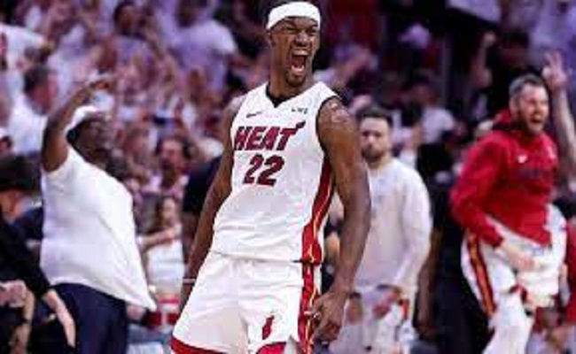 NBA فينسنت يقود هيت للفوز على ناغتس...