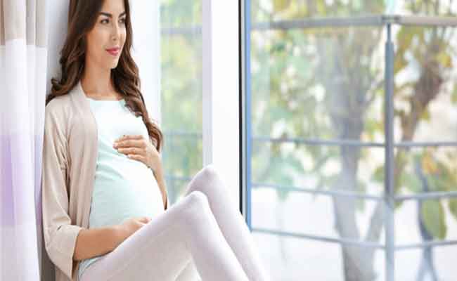 بماذا تشعر الحامل؟ أعراض وتغيّرات شائعة طيلة فترة الحمل...