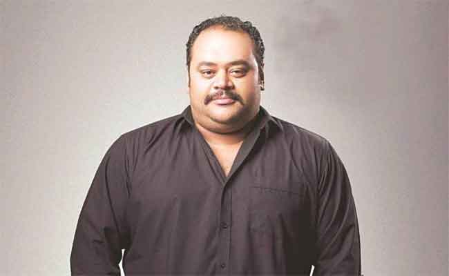 محمد ممدوح وأحمد أمين يلتقيان في