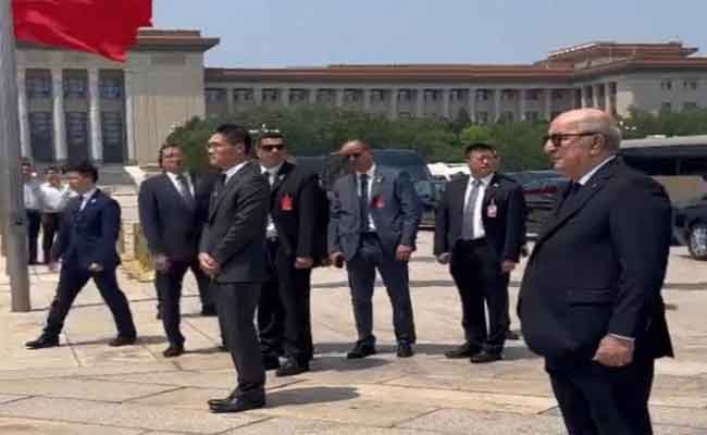 رئيس الجمهورية يلتقي برئيس اللجنة الدائمة للمجلس الوطني الشعبي الصيني