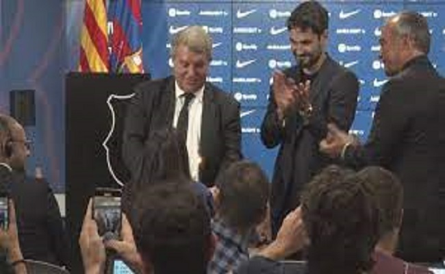 لابورتا يفاجئ زوجة غوندوغان في حفل تقديمه...