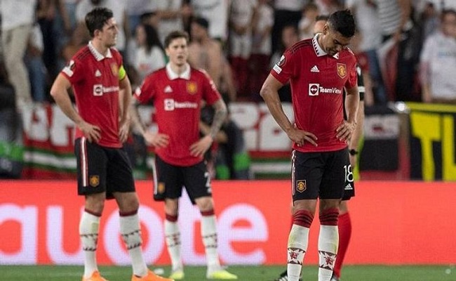 مانشستر يونايتد يخسر ربع مليار في 10 سنوات...